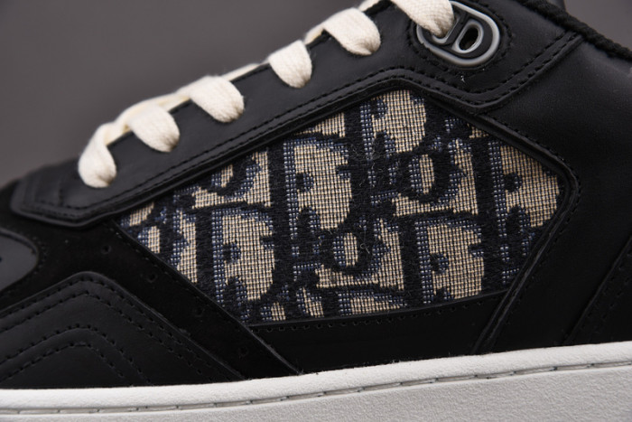 DR B27 SNEAKER