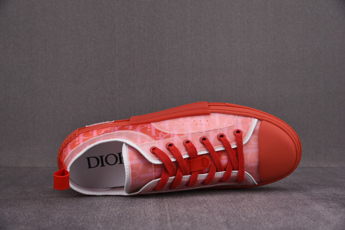 DR B23 OBLIQUE LOW TOP SNEAKER