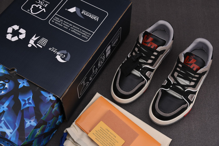 LVT SNEAKERS