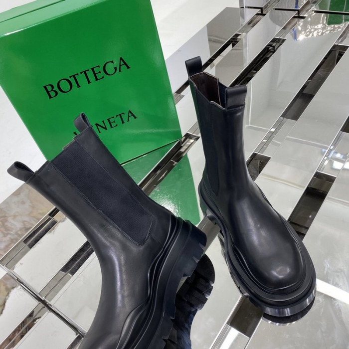 Bo*te*ga ve*ne*ta sneaker