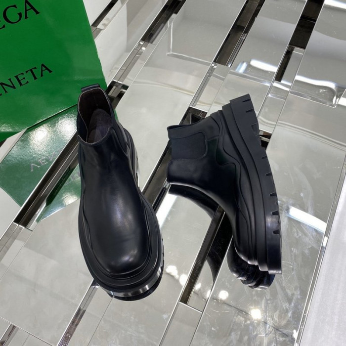 Bo*te*ga ve*ne*ta sneaker