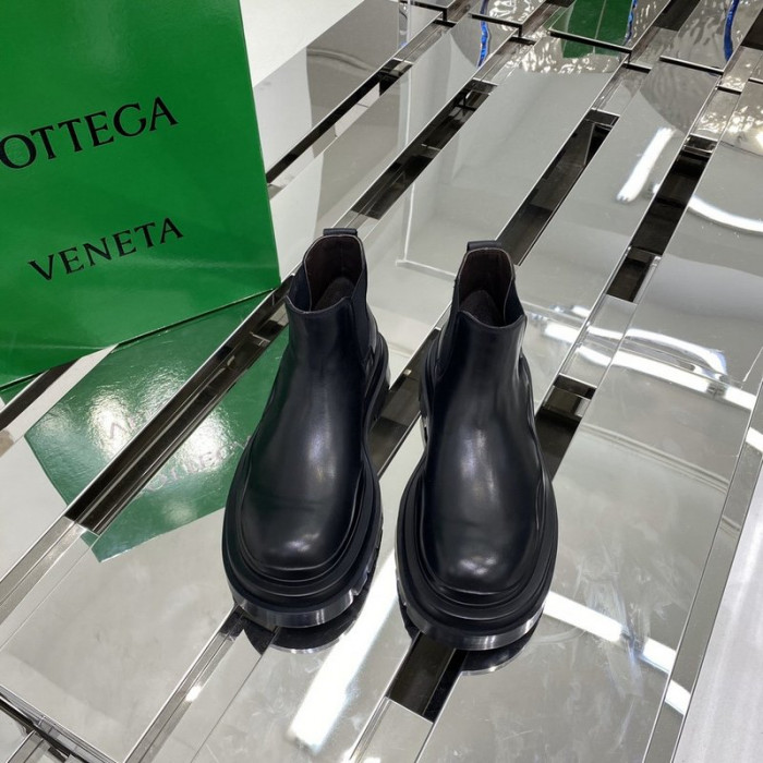 Bo*te*ga ve*ne*ta sneaker