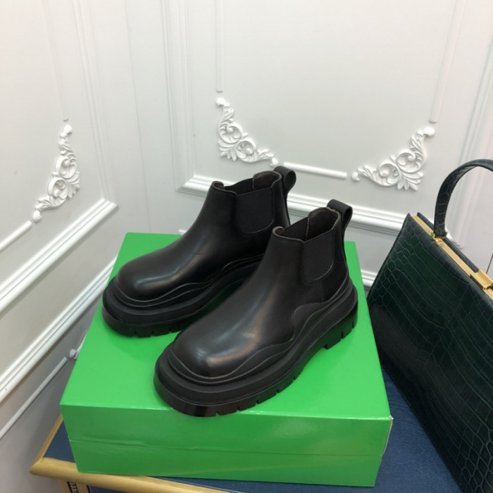 Bo*te*ga ve*ne*ta sneaker