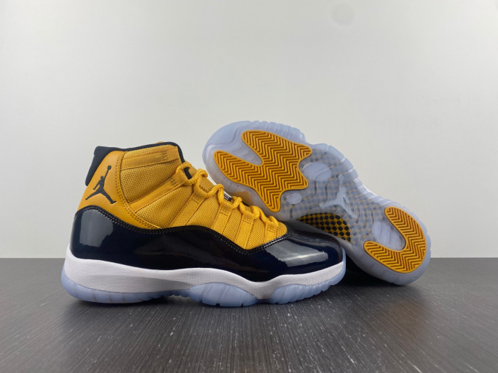AIR JORDAN 11 RETRO