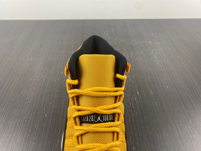 AIR JORDAN 11 RETRO