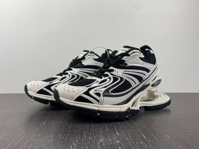 BC X-PANDER 6.0 TRAINER 653870 W1RC8 0521