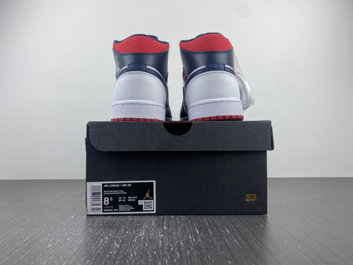 AIR JORDAN 1 MID SE