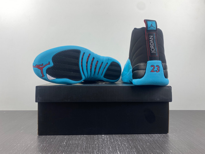 AIR JORDAN 12 RETRO 