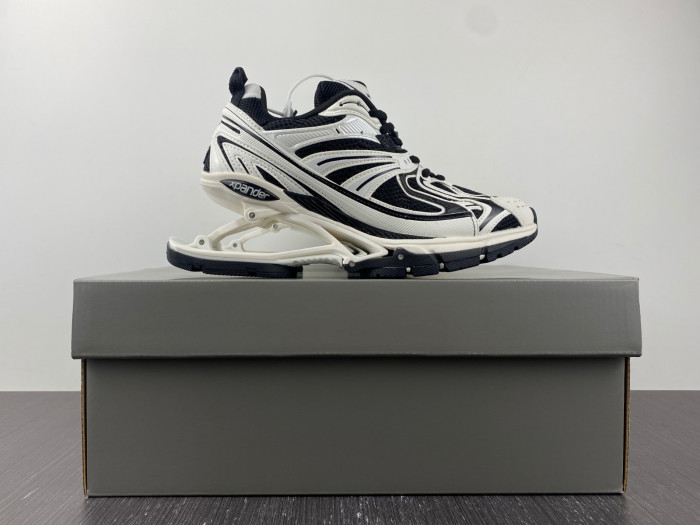 BC X-PANDER 6.0 TRAINER 653870 W1RC8 0521