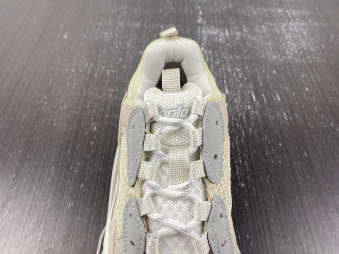 BL TRIPLE S TRAINERS 524039 W2FW4 9790
