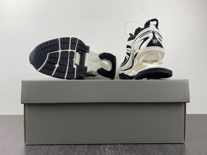 BC X-PANDER 6.0 TRAINER 653870 W1RC8 0521