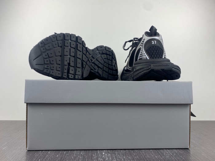 Ba*len*cia*ga phantom sneaker w1rb5 0102