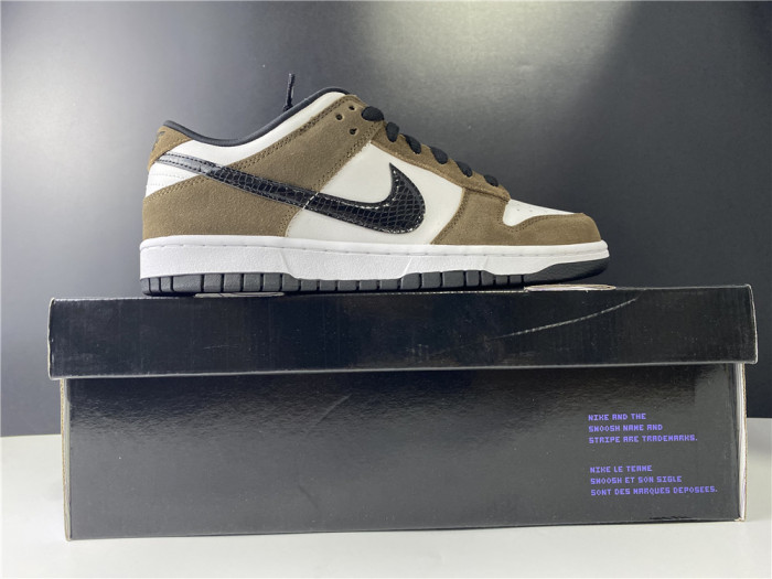 Nike DUNK LOW PRO SB 