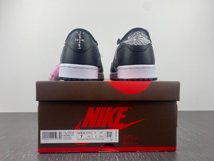 TRAVIS SCOTT X AIR JORDAN 1 LOW OG