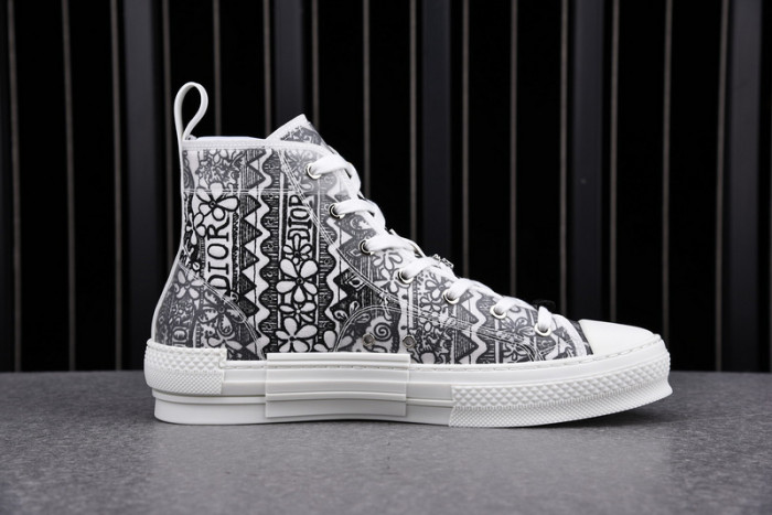 DR B23 OBLIQUE HIGH TOP SNEAKER