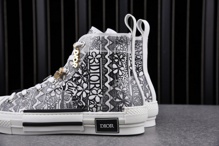 DR B23 OBLIQUE HIGH TOP SNEAKER