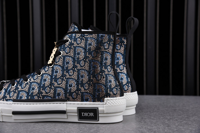 DR B23 OBLIQUE HIGH TOP SNEAKER