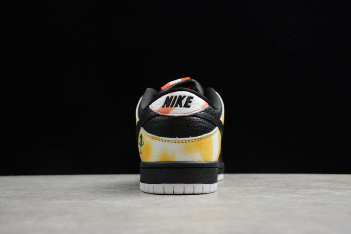 NK SB DUNK LOW ROSWELL RAYGUN BQ6832-001