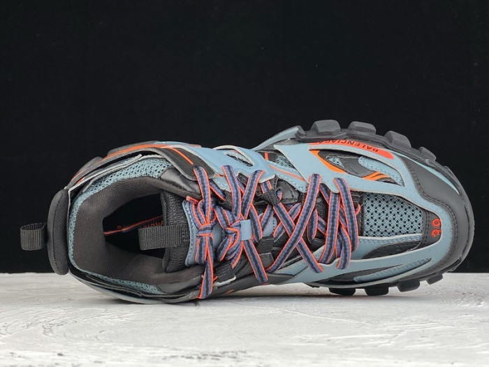 BL TRAINERS TRACK