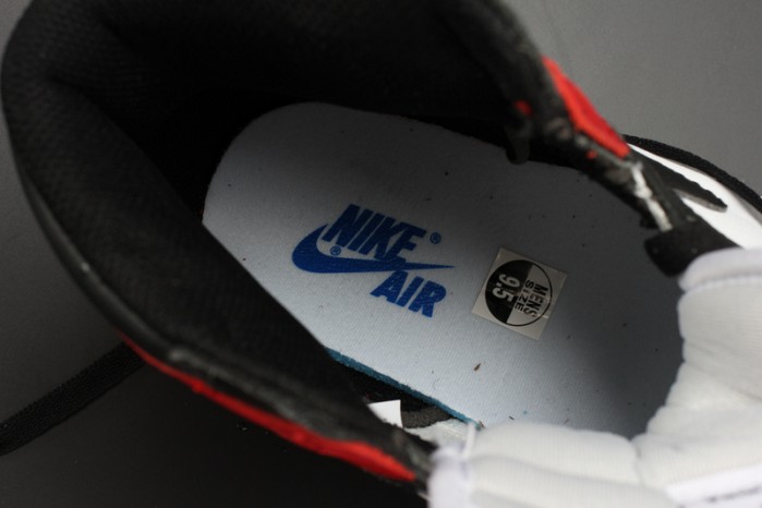 AIR JORDAN 1 High OG “Black Toe” white/ black-varsity red mens 555088-125