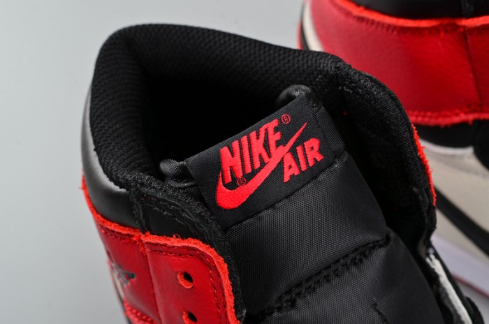 Air Jordan 1 Retro High Bred Toe OG 555088-610