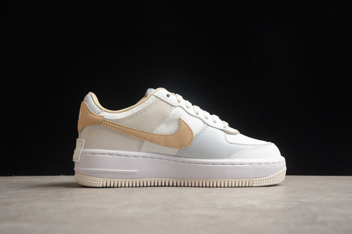 NIKE Air Force 1 Shadow 
