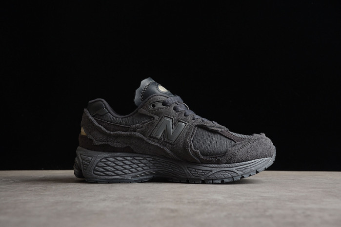 New Balance 2002R 