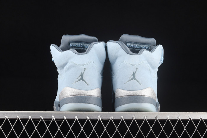 Wmns Air Jordan 5 Retro