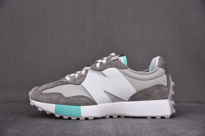 New Balance NB327