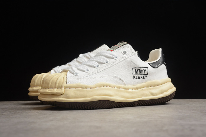 Maison Mihara Yasuhiro sneaker mmy-1