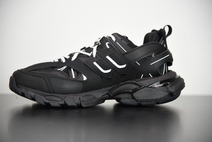 BL TRAINERS TRACK