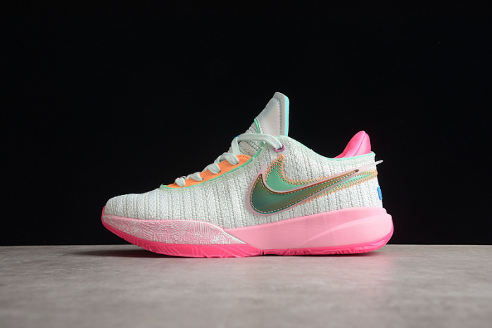 NIKE LEBRON 20 EP ''TIME MACHINE'' DJ5422-300