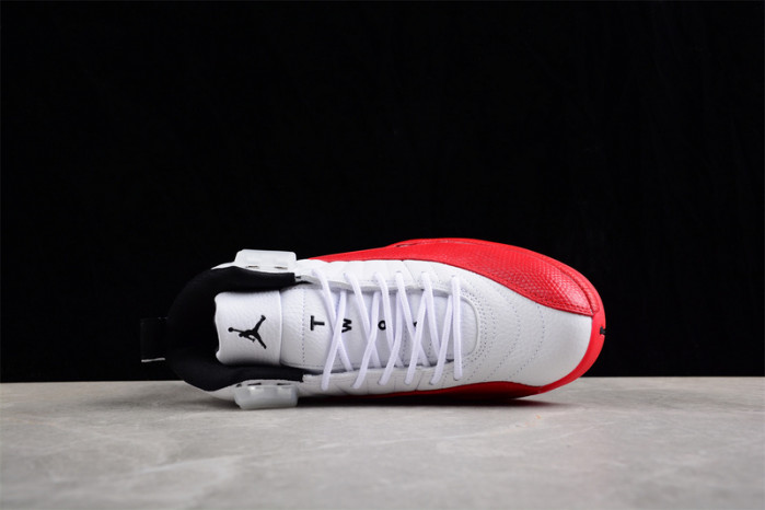 AIR JORDAN 12 