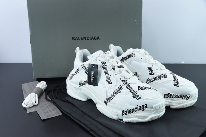 BL TRIPLE S TRAINERS