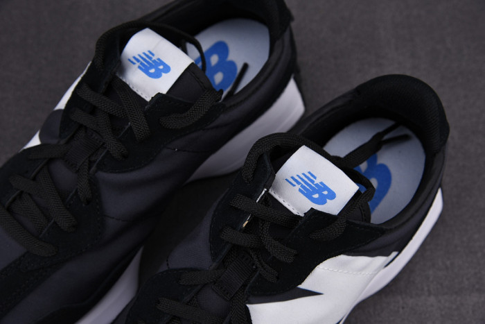 New Balance NB327C