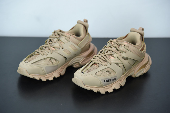 BL TRAINERS TRACK