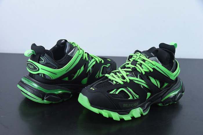 BC TRIPLE TRAINER 542436W3RL11035