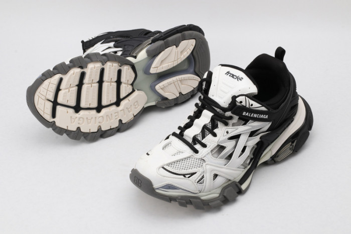 BL TRAINERS TRACK