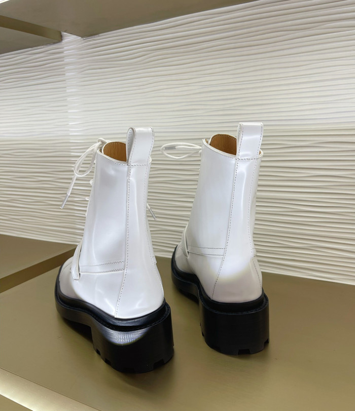 H**mes boots