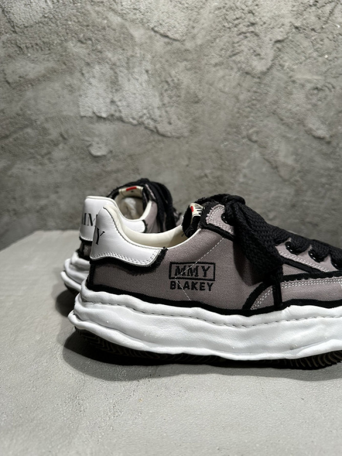Maison Mihara Yasuhiro sneaker mmy-8