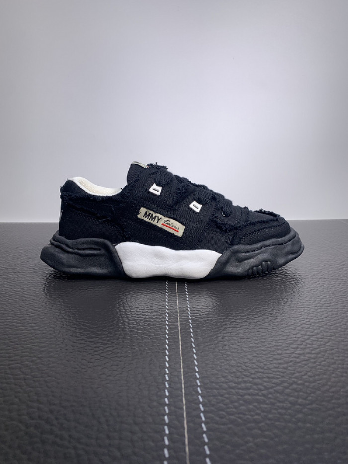 Maison Mihara Yasuhiro sneaker mmy-9