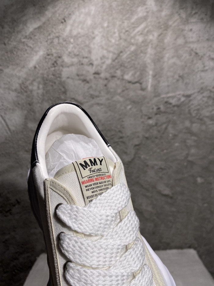 Maison Mihara Yasuhiro sneaker mmy-22