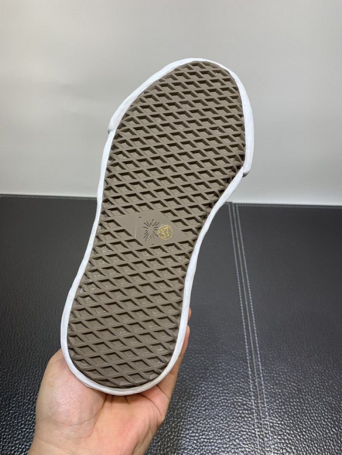 Maison Mihara Yasuhiro sneaker mmy-27