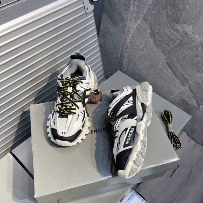 BL Track Sneaker R56