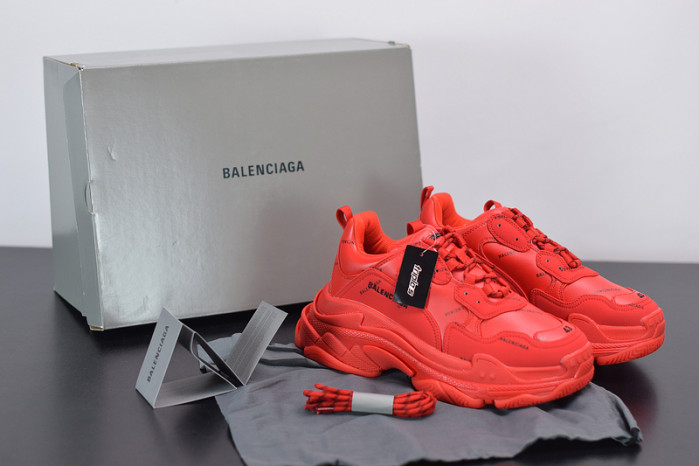 BL TRIPLE S TRAINERS