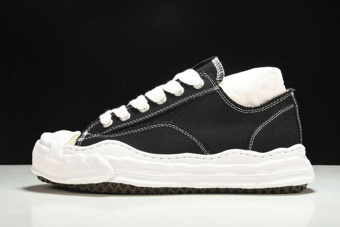 Maison Mihara Yasuhiro sneaker mmy-31