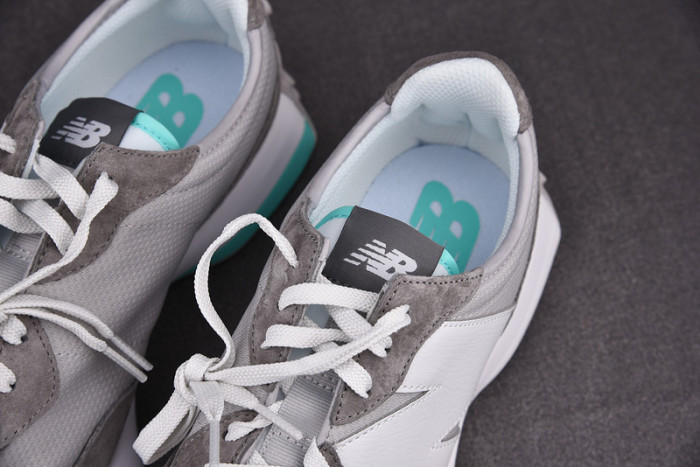 New Balance NB327