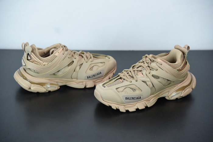 BL TRAINERS TRACK