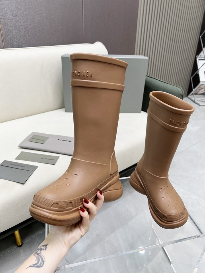 Ba*len*cia*ga x crocs chunky rubber boots
