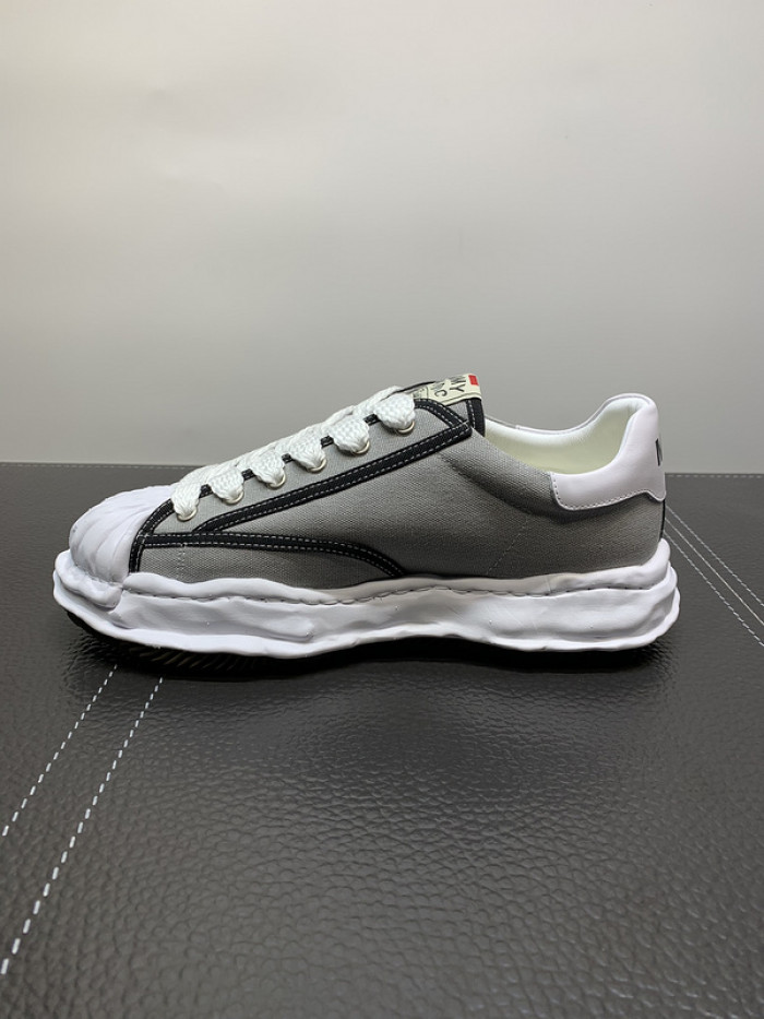 Maison Mihara Yasuhiro sneaker mmy-19